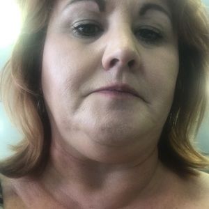 Meet your Posher, Mona